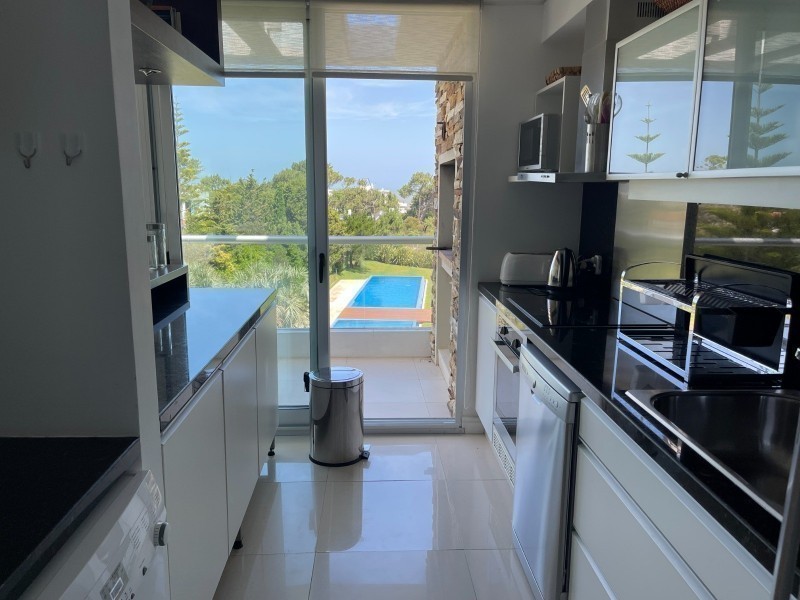 Penthouse en alquiler en Rincón del Indio a pocos metros del mar